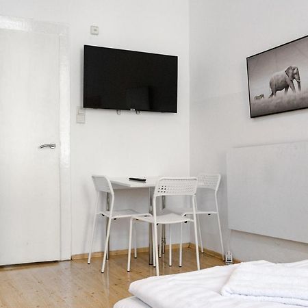 Attractive Apartment Near Wiener Stadthalle Zewnętrze zdjęcie